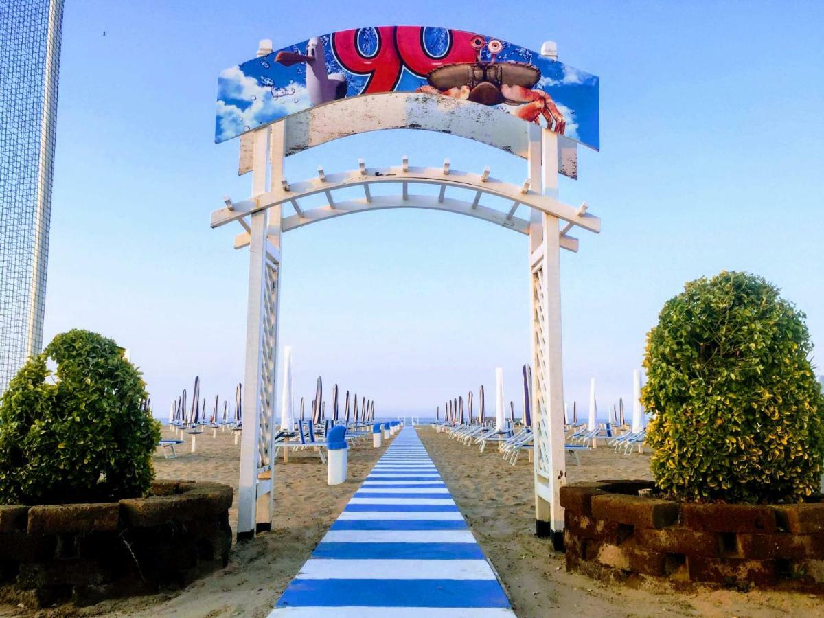 Residence Acqua Suite Marina Rimini Exterior foto