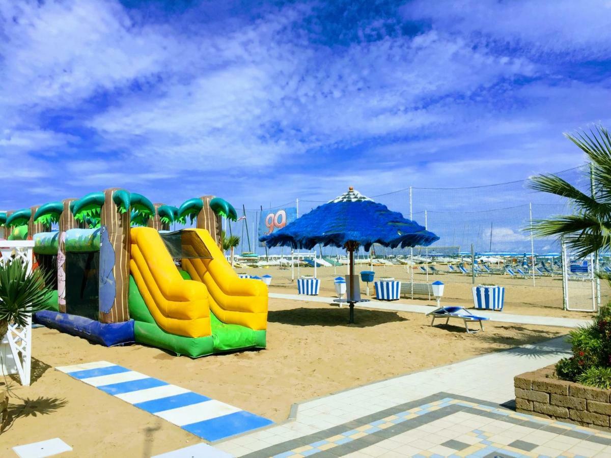Residence Acqua Suite Marina Rimini Exterior foto